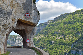 Road trip A LA DECOUVERTE DES GORGES DE LA NESQUE FACE AU VENTOUX